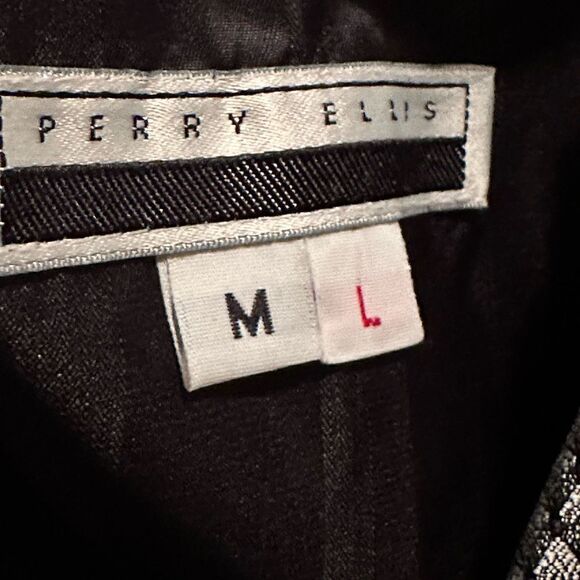 Perry Ellis silver “scale” design Med-L - excellent used condition - Picture 5 of 6